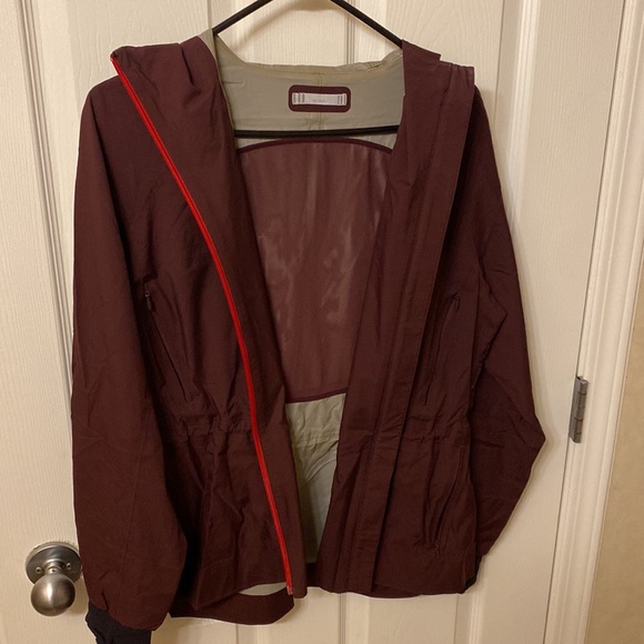 Lululemon Shell Jacket size 8 - Picture 8 of 8